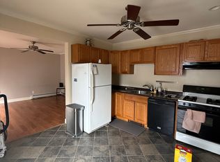 26 Granite St, Gloucester, MA 01930