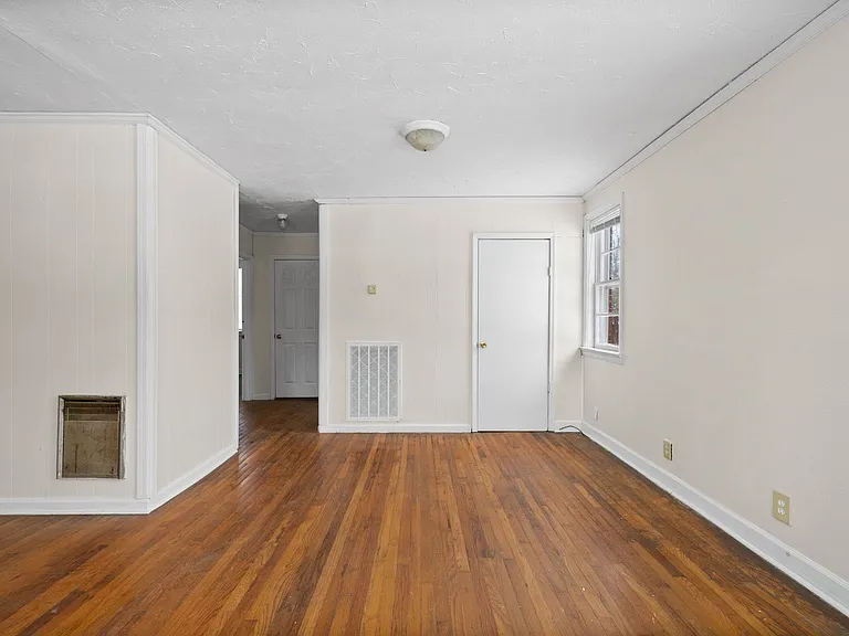 3 Garth Dr — Photo 10