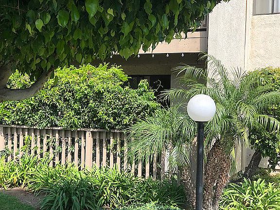 5th image of 4852 Cabana Dr APT 100