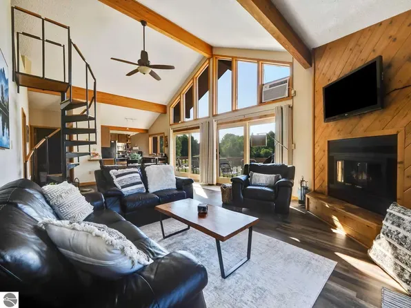 6531 Schuss Mountain Ln #3560, Mancelona, MI 49659