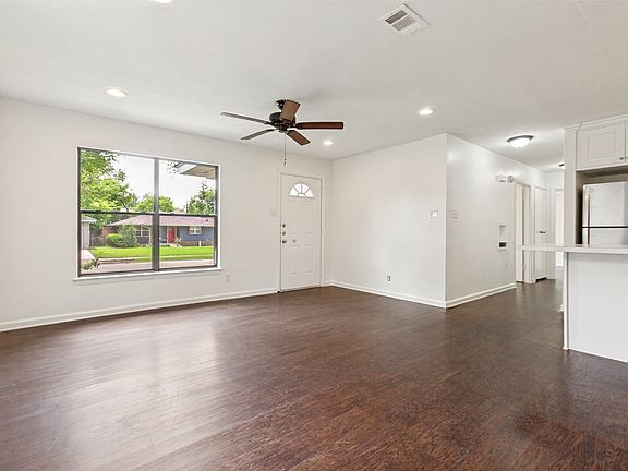 3rd image of 10303 Sylvia Dr