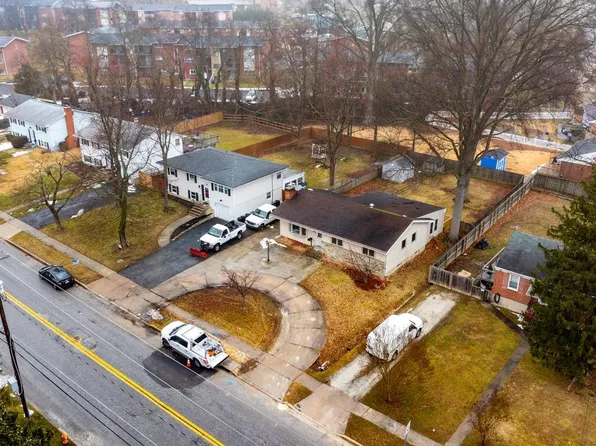 8413 Old Harford Rd, Parkville, MD 21234