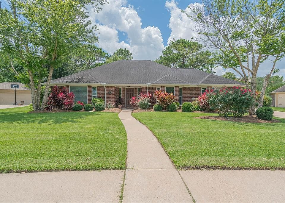 1st image of 406 Melodywood Dr
