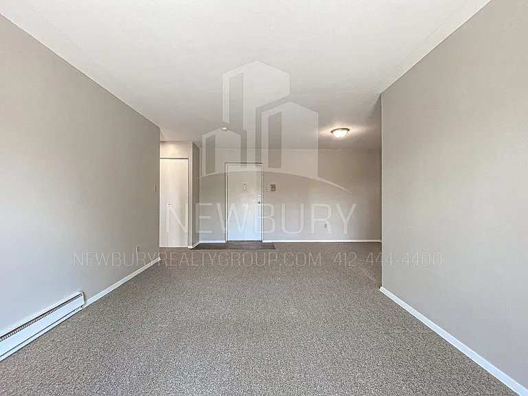 Poplar Apartments — Photo 10