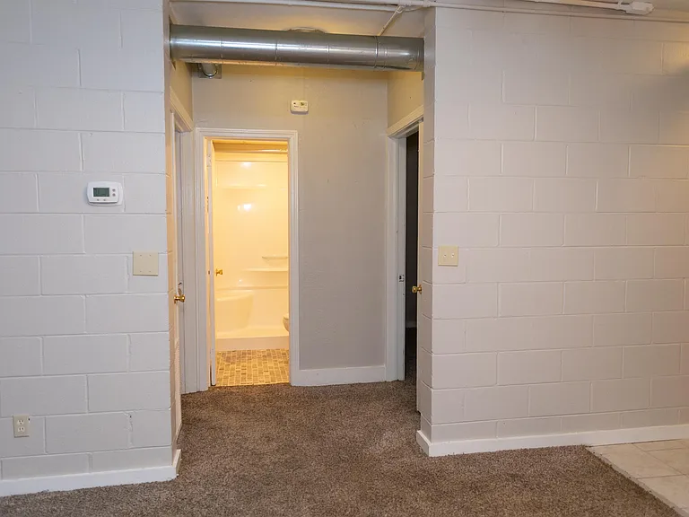 432 Wilson St NW #5 — Photo 2