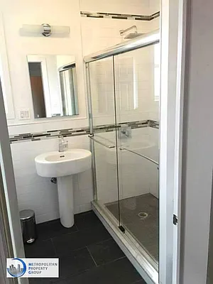 Rented by Metropolitan Property Group | media 71