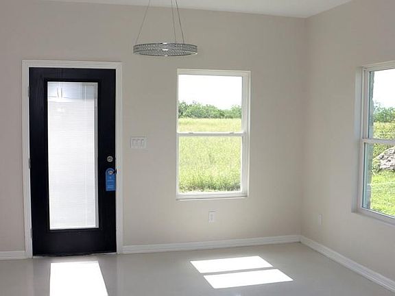 5th image of 2956 Douglas Way