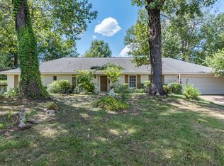 507 Old West Point Rd, Starkville, MS 39759