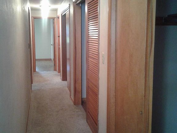 3rd image of 130 E Water St APT 5