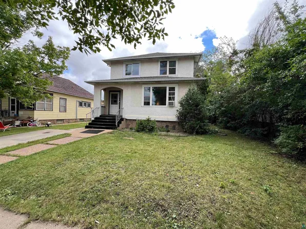 2224 2nd Ave W, Hibbing, MN 55746