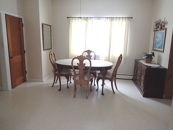 3rd image of 306 E Longyear St