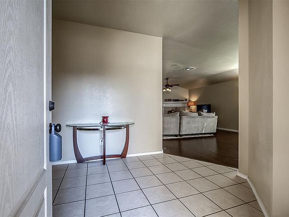 3rd image of 4708 Egret St