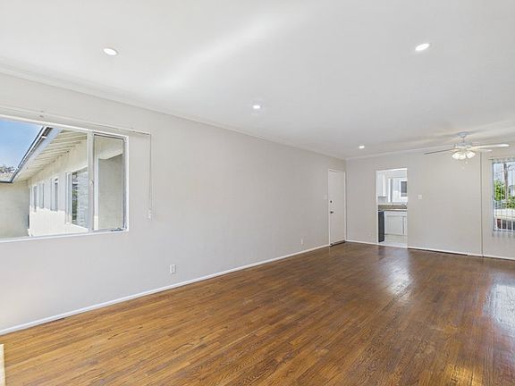 3rd image of 1720 Grevelia St APT H
