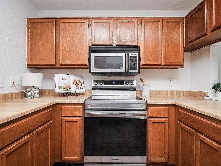 2406 Blue Mist Ct — Photo 13