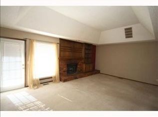 2908 Quail Holw, Edmond, OK 73012