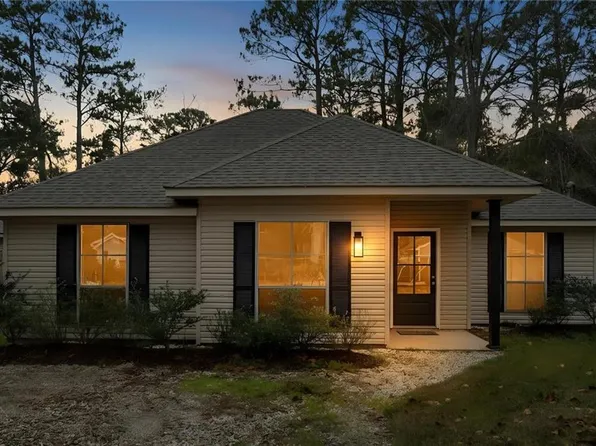 142 Scott St, Madisonville, LA 70447