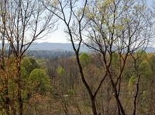 106 Elm Ln, Ellijay, GA 30540