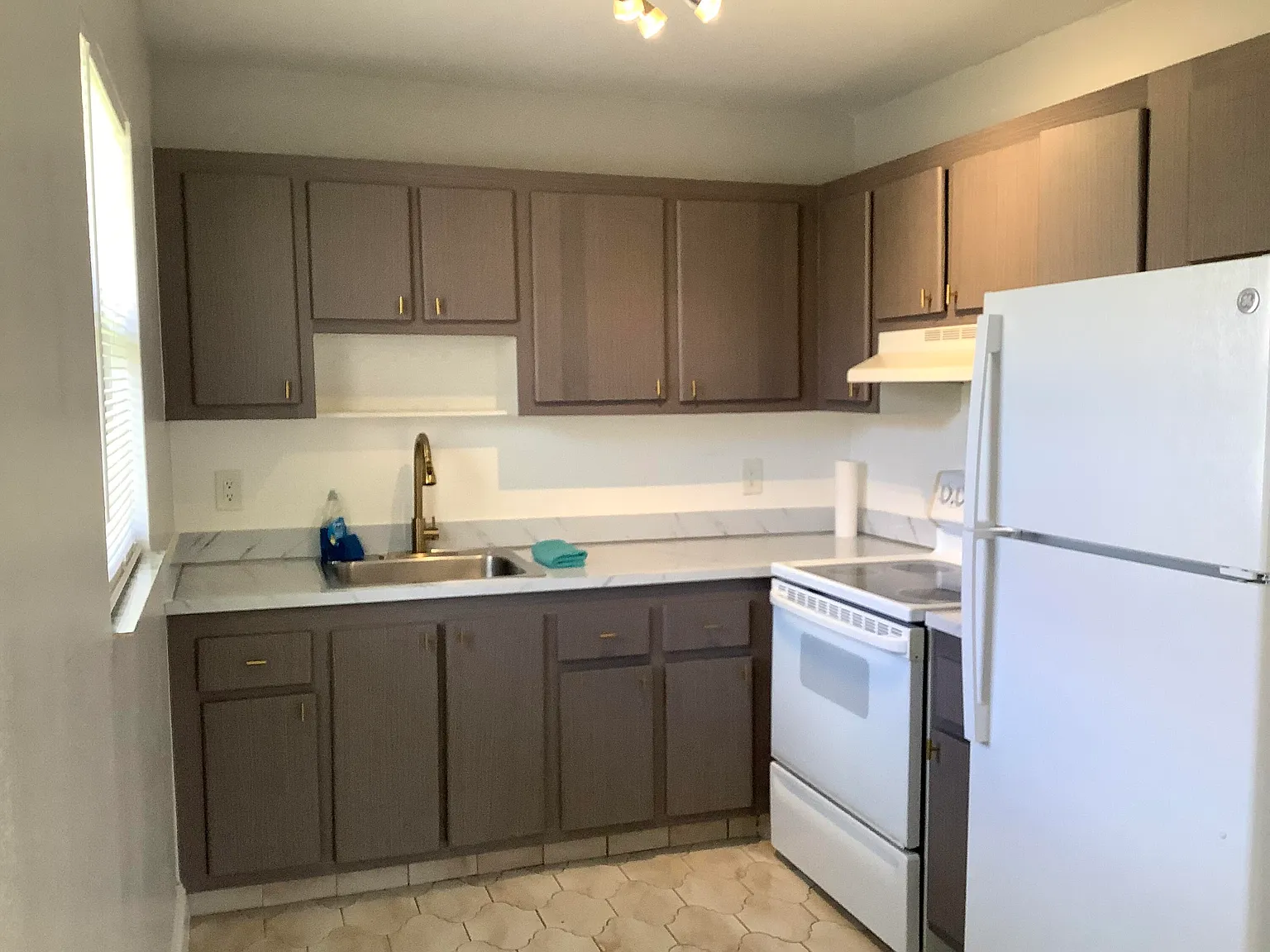 2 bed, 2.0 bath, 880 sqft, $1,475 — Photo 4