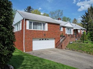 7164 Allen Dr, Walton Hills, OH