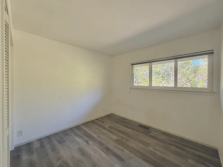 617 Wellsbury Way — Photo 4