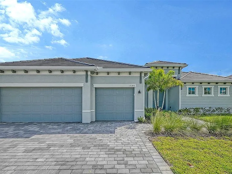 17140 Albatross Rd — Photo 2