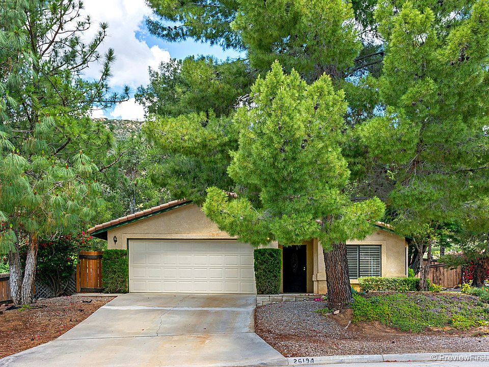 1st image of 26194 Bellemore Dr