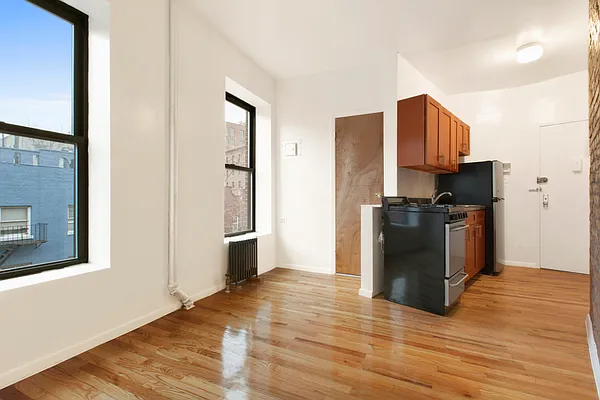 Rented by Compass | media 11