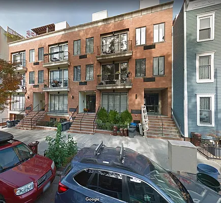 Sold by Urban Living International | media 1