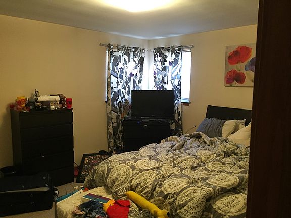 4th image of 6810 N Northwest Hwy APT 2N