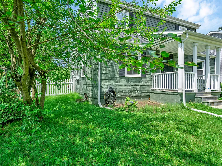 6024 Rixey Dr — Photo 7