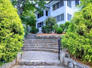 72 W End Blvd APT 6, Winston Salem, NC 27101