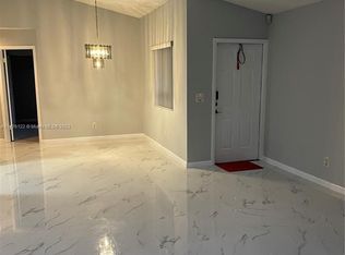 1101 SW 112th Ave, Hollywood, FL 33025