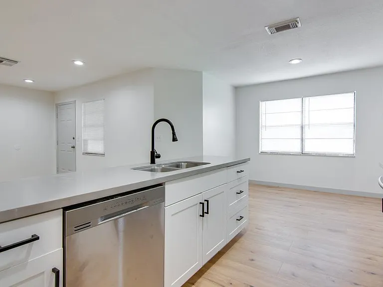Kitchen 3