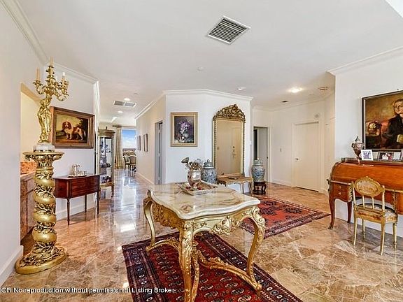 3rd image of 150 Bradley Pl APT 903