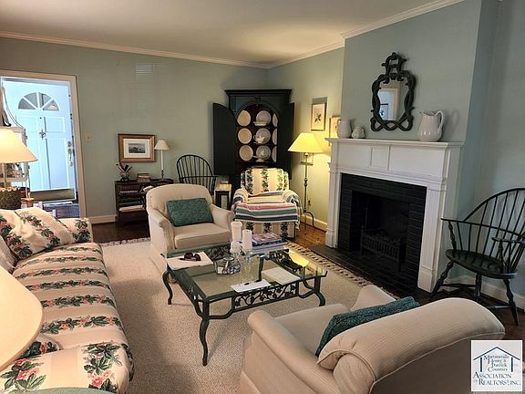5th image of 1004 Oakwood Ct