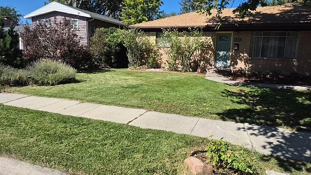 4 bed, 2.5 bath, 2672 sqft, $3,195 — Photo 4