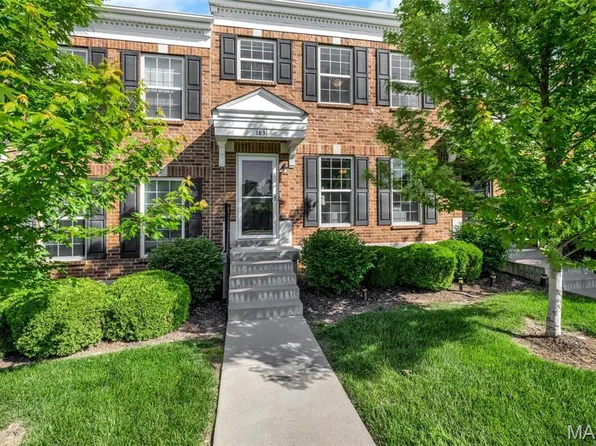 1831 Basston Dr, Saint Louis, MO 63146