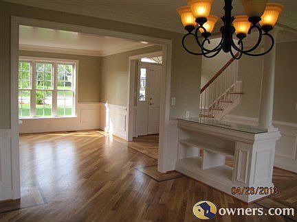 DINING ROOM WIH CUSTOM HALF WALL