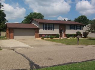 141 Brant Dr, Marietta, OH 45750