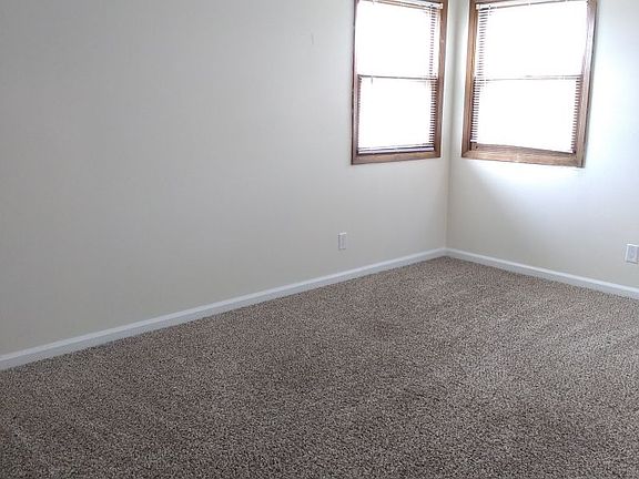 5th image of 640 S 4th St Unit 27