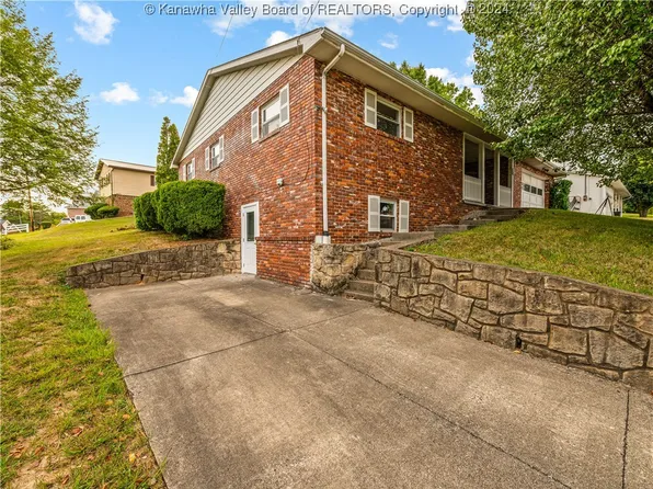 123 Ruthlawn Dr, South Charleston, WV 25309