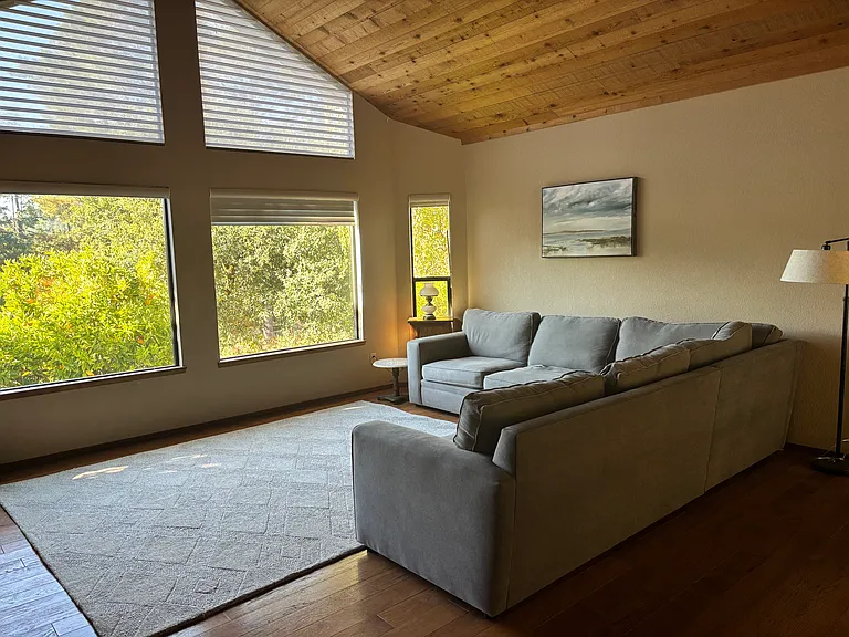 Grandview Rd — Photo 2