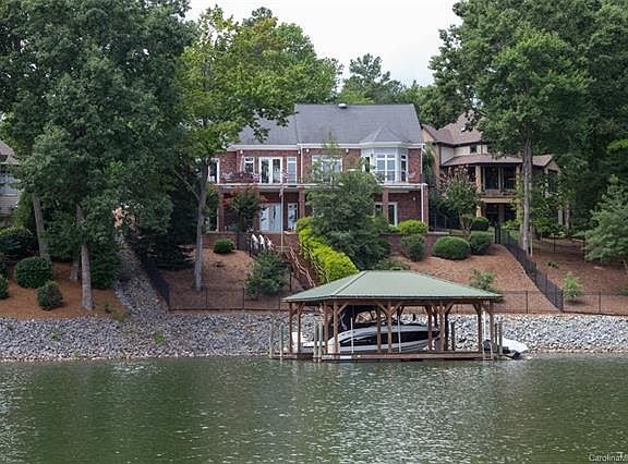 2nd image of 2338 Crofte Dr