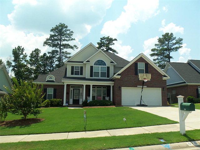 1st image of 928 Woody Hill Cir