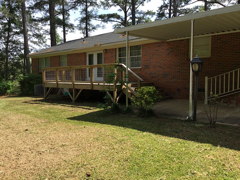 2nd image of 700 Wildwood Cir