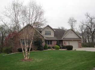 6100 N Kilkenny Dr, Edwards, IL 61528