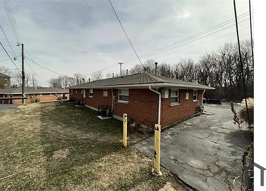 315 N Smithville Rd — Photo 10