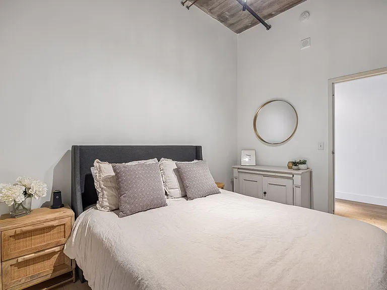618 Washington Ave N #505 — Photo 19