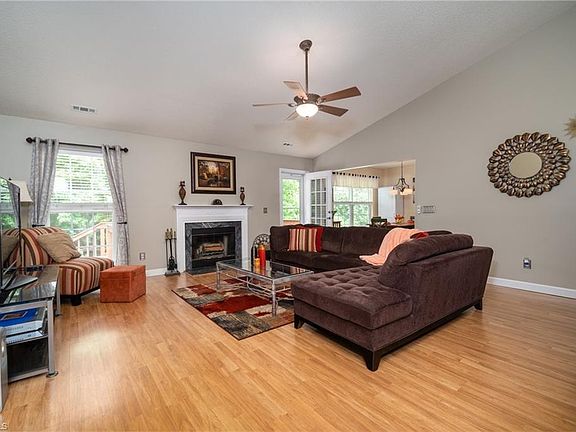 5th image of 591 Blythewood Ct