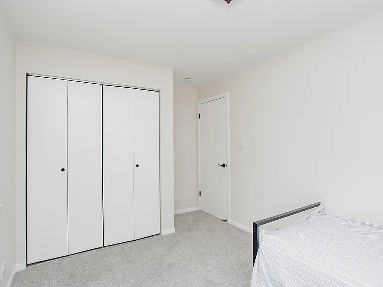 701 W Central Rd #B4 — Photo 11